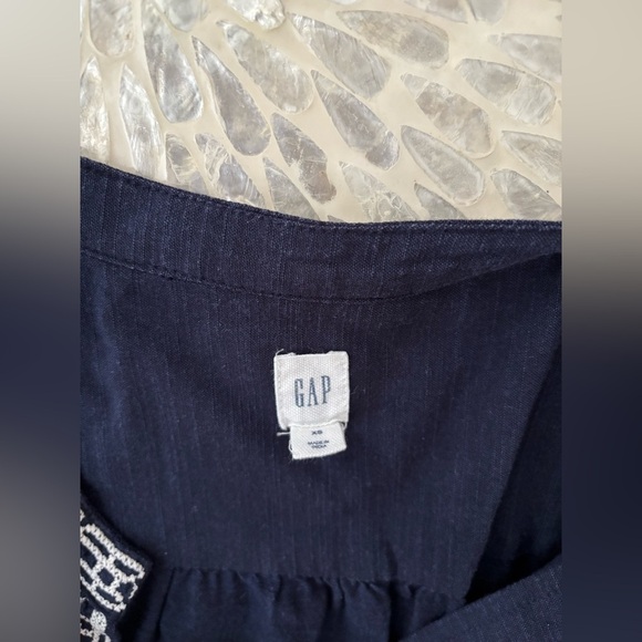 Gap Womens Embroidered Tie Waist Dress Split V Neck Navy Size XS - Picture 2 of 5